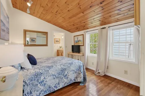 170 W Grand Avenue Old Orchard Beach ME 04064