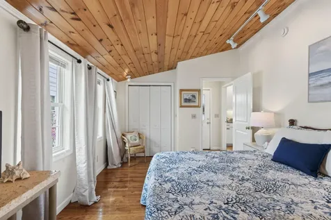 170 W Grand Avenue Old Orchard Beach ME 04064