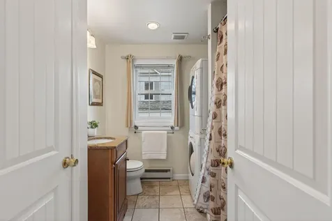 170 W Grand Avenue Old Orchard Beach ME 04064