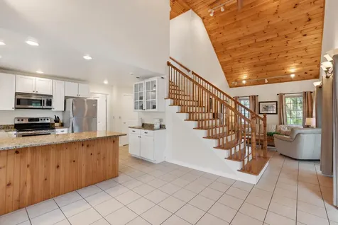 170 W Grand Avenue Old Orchard Beach ME 04064