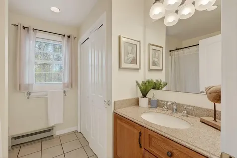 170 W Grand Avenue Old Orchard Beach ME 04064