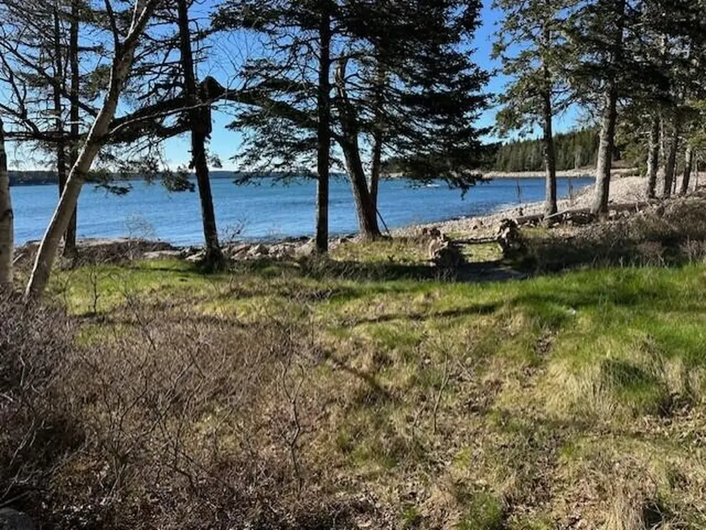180 Red Point Road Swans Island ME 04685
