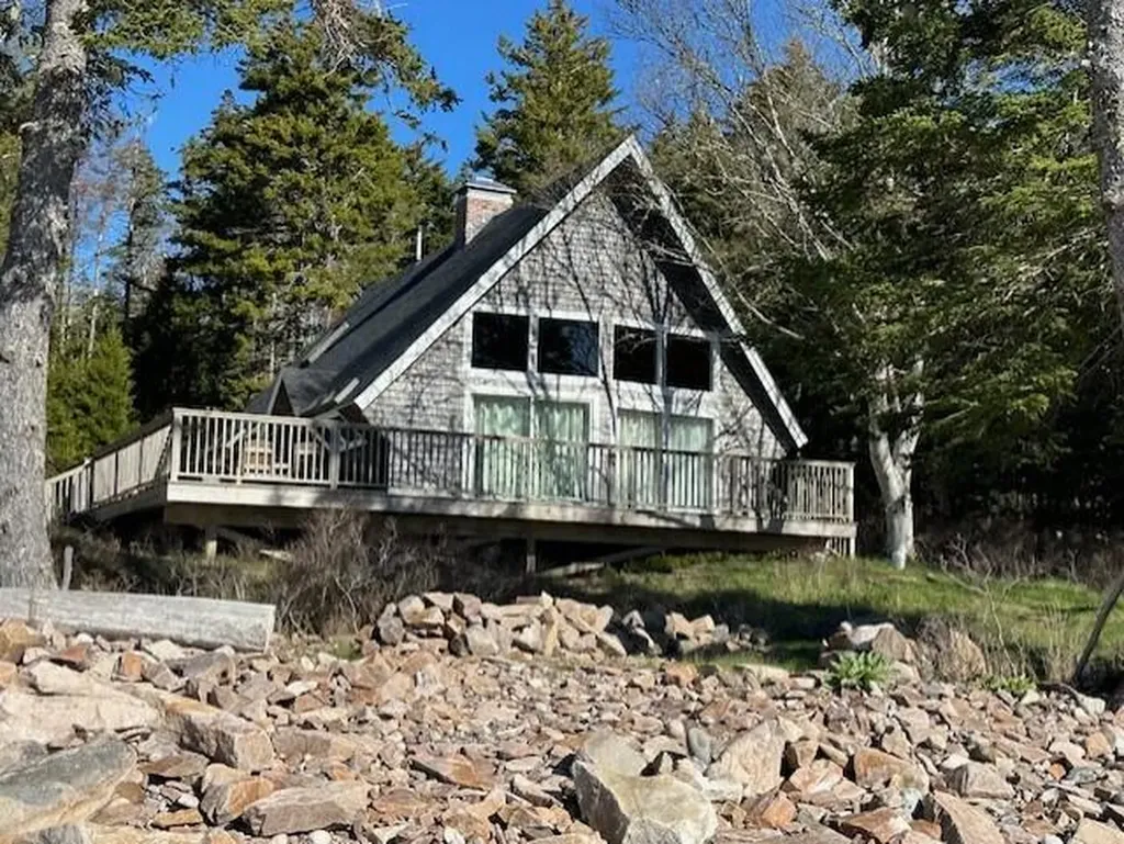 180 Red Point Road Swans Island ME 04685