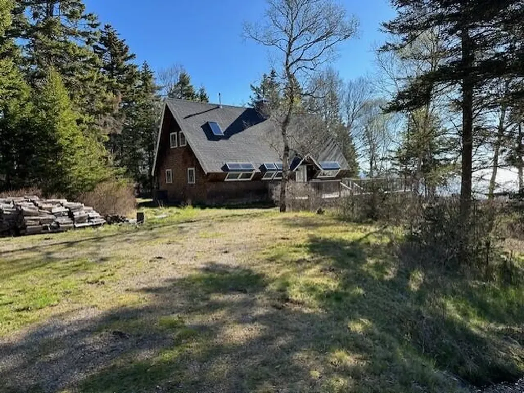 180 Red Point Road Swans Island ME 04685