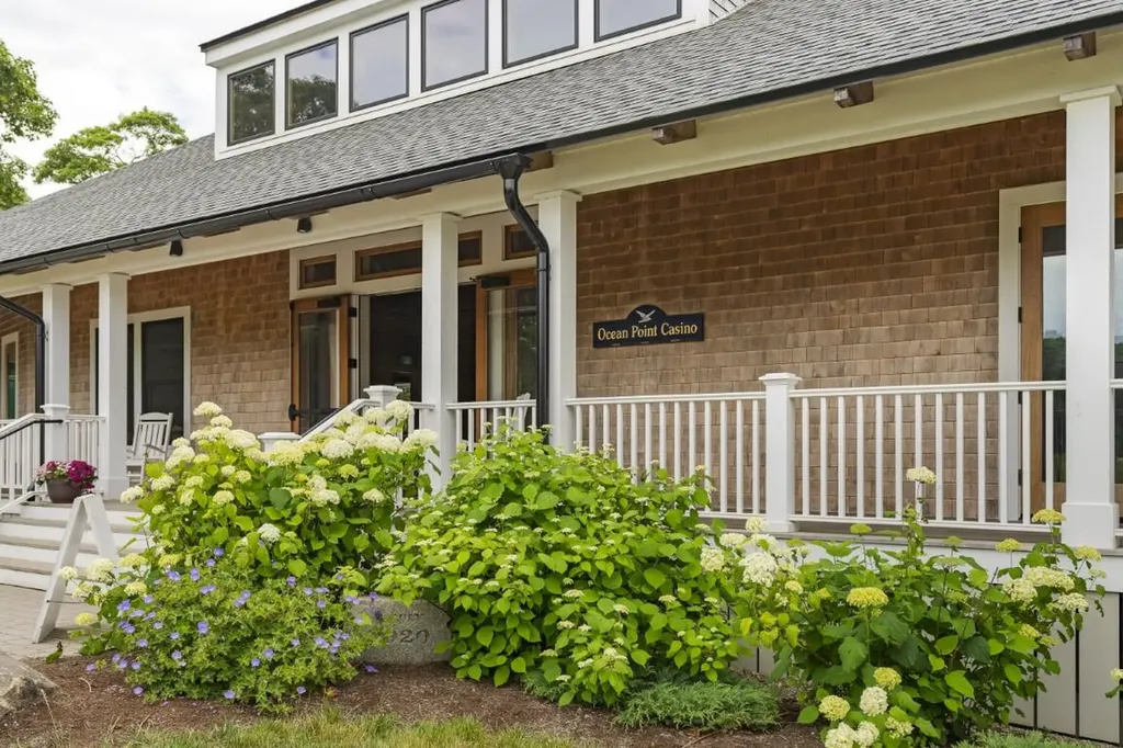 135 Shore Road Boothbay ME 04544