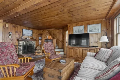135 Shore Road Boothbay ME 04544