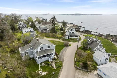 135 Shore Road Boothbay ME 04544