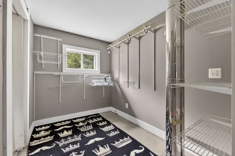 13 Carey Lane Gardiner ME 04345