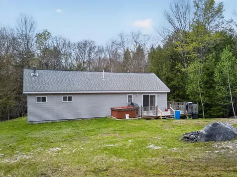 13 Carey Lane Gardiner ME 04345