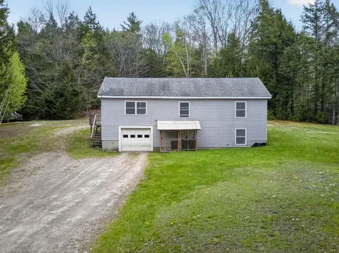 13 Carey Lane Gardiner ME 04345