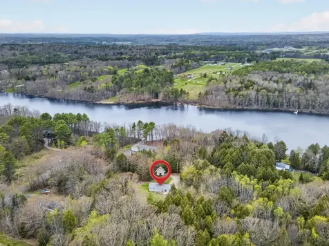13 Carey Lane Gardiner ME 04345