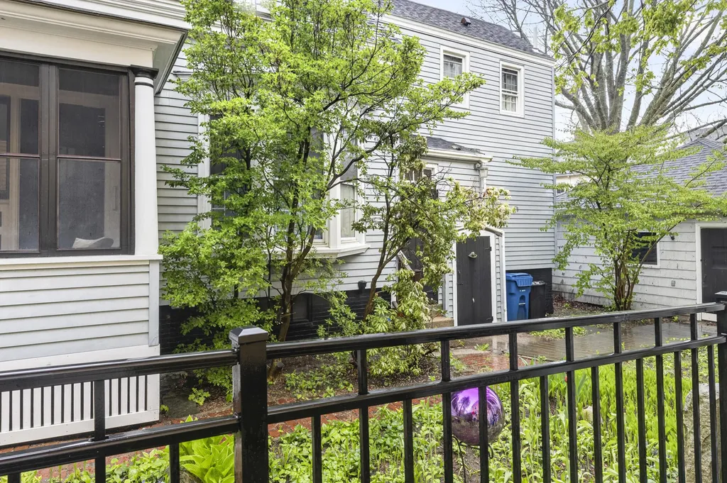 247 Brackett Street Portland ME 04102