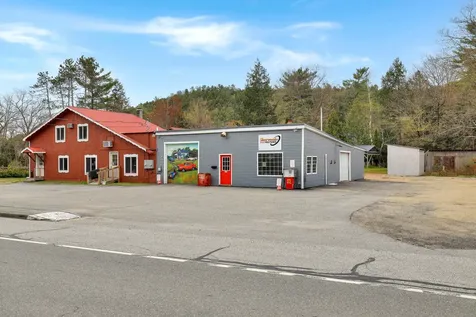 694 River Road Mexico ME 04257
