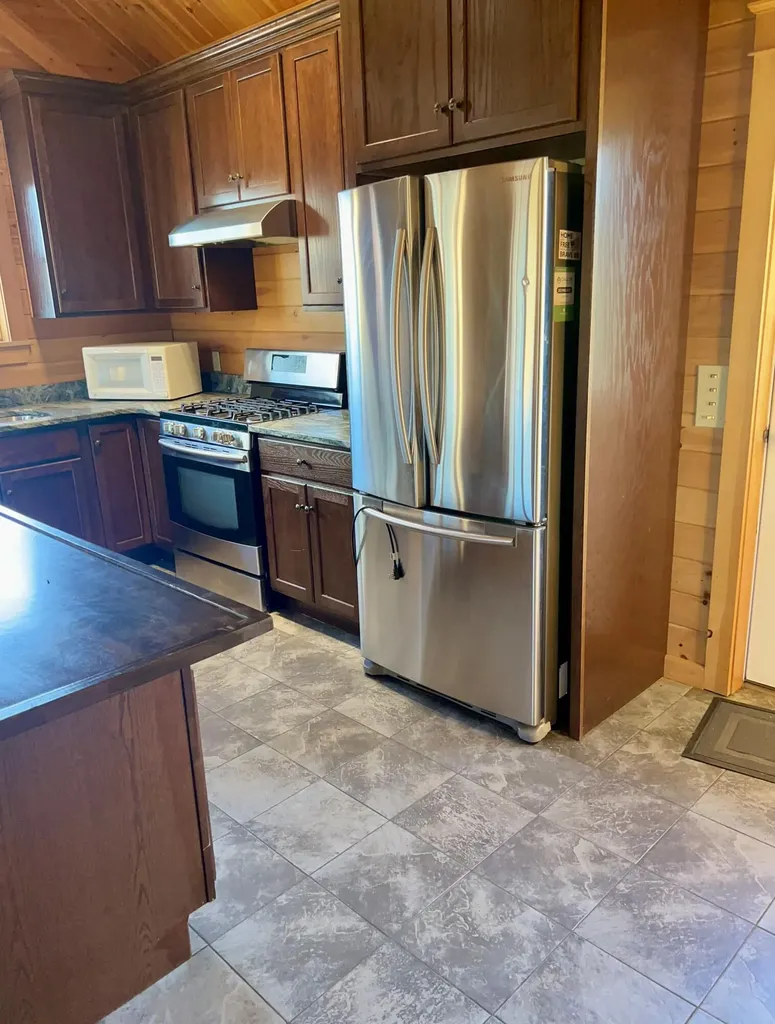 32 Penny Royal Lane Jackson ME 04921