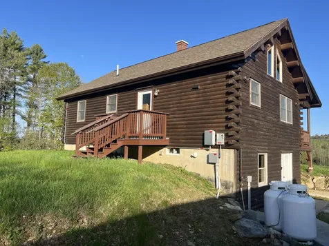 32 Penny Royal Lane Jackson ME 04921