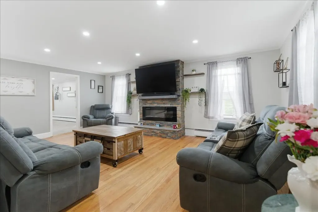 11 Cherry Hill Drive Waterville ME 04901