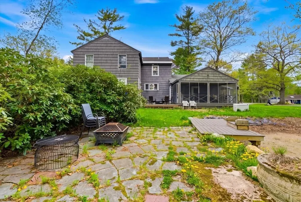 11 Cherry Hill Drive Waterville ME 04901