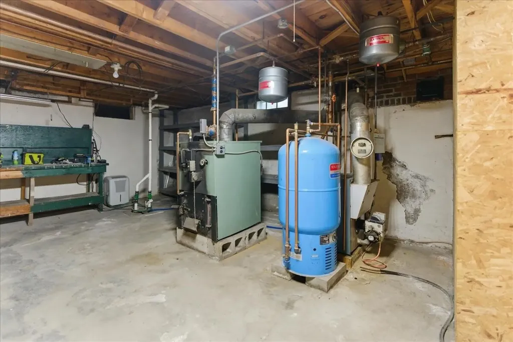 11 Cherry Hill Drive Waterville ME 04901