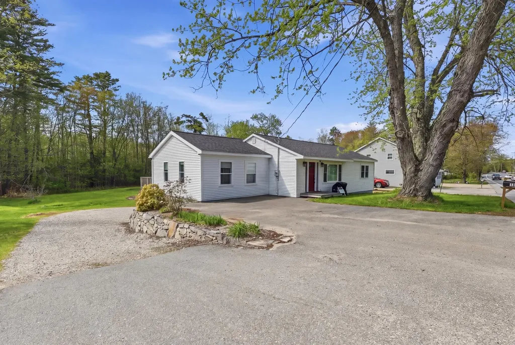 188 Middlesex Road Topsham ME 04086