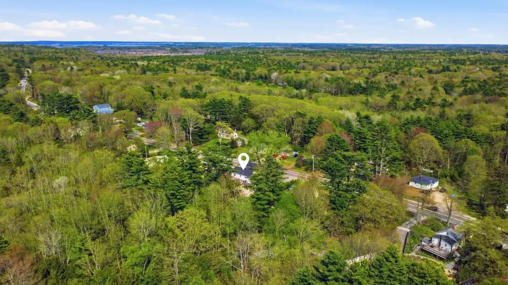 188 Middlesex Road Topsham ME 04086