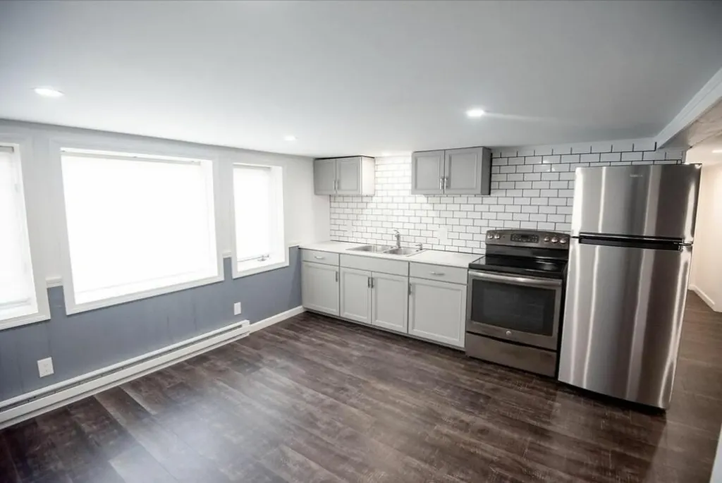 188 Middlesex Road Topsham ME 04086