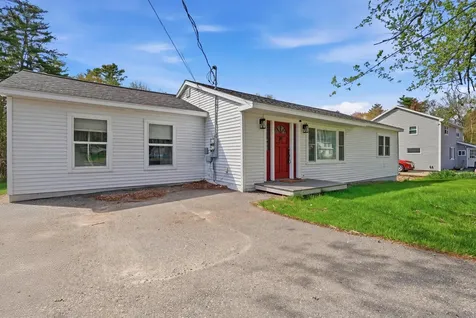 188 Middlesex Road Topsham ME 04086