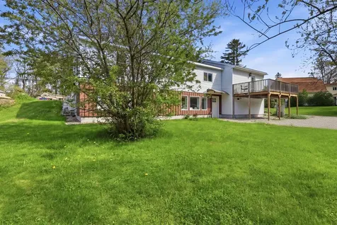 188 Middlesex Road Topsham ME 04086