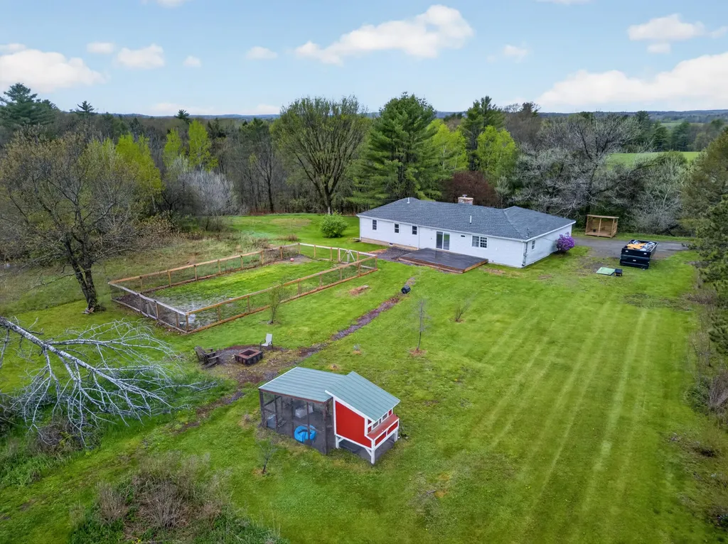 3 Old Quarry Road Vassalboro ME 04989