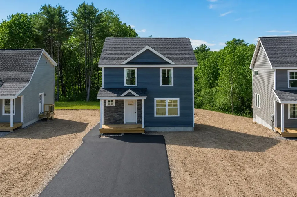 8 Shepherd Lane Windham ME 04062