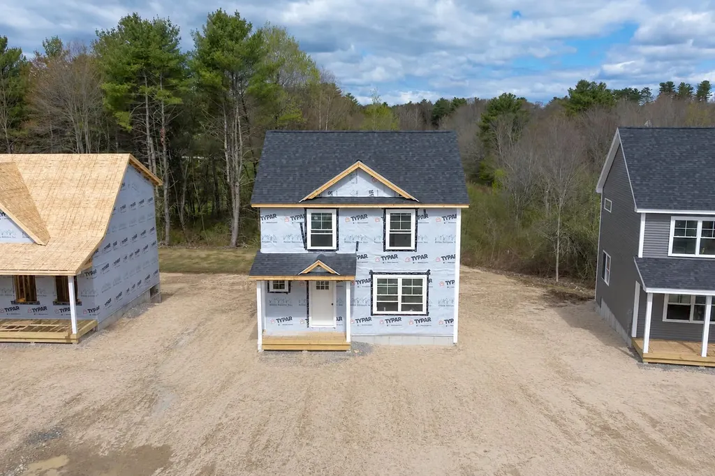 8 Shepherd Lane Windham ME 04062