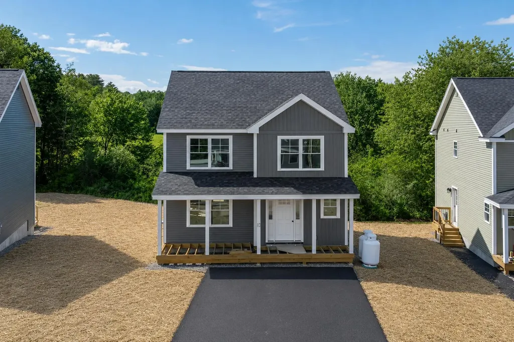 10 Shepherd Lane Windham ME 04062