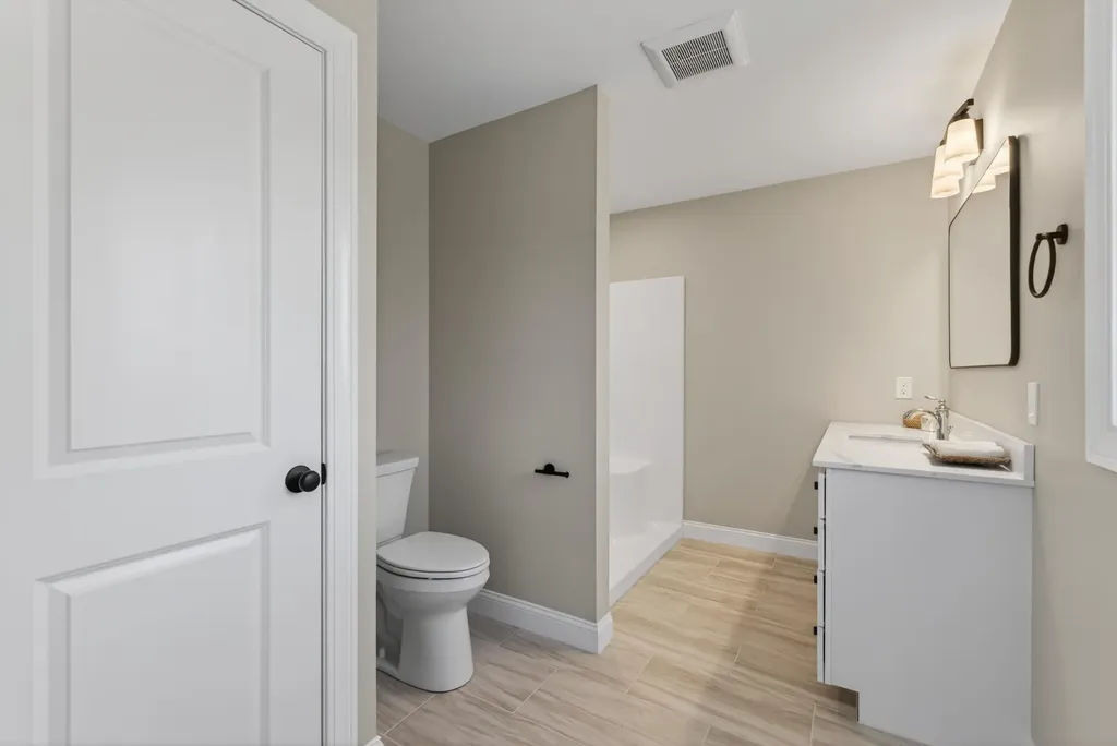 10 Shepherd Lane Windham ME 04062