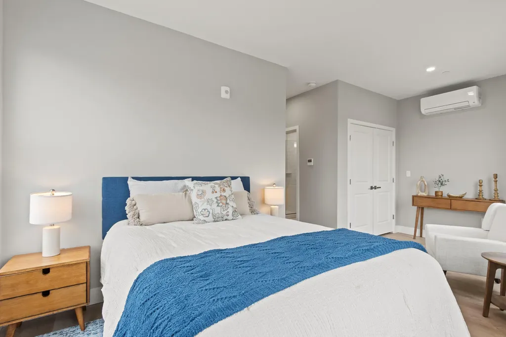 298 Main Street Yarmouth ME 04096