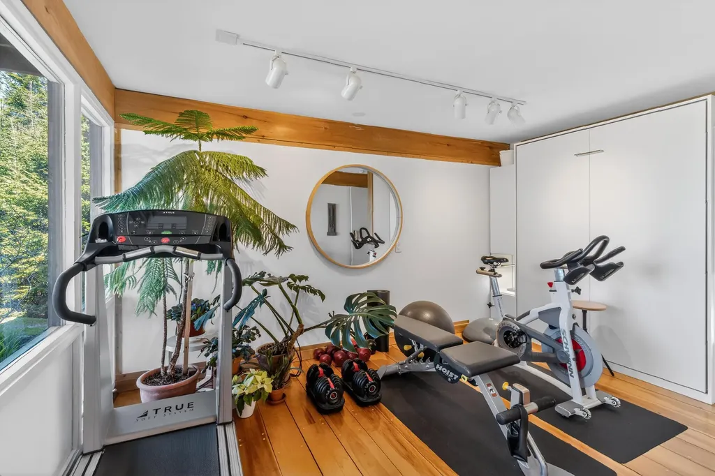 455 Black Duck Cove Road Beals ME 04611
