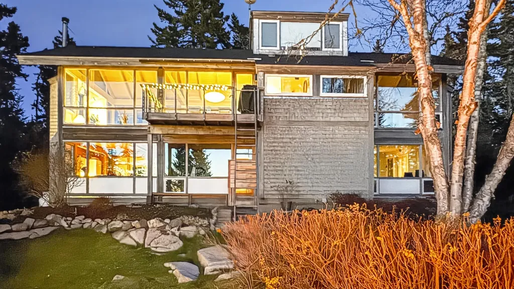 455 Black Duck Cove Road Beals ME 04611