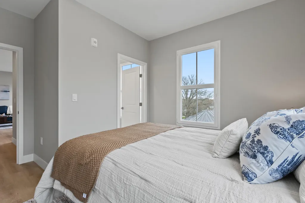 298 Main Street Yarmouth ME 04096