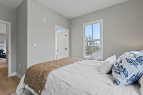 298 Main Street Yarmouth ME 04096