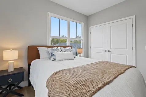 298 Main Street Yarmouth ME 04096