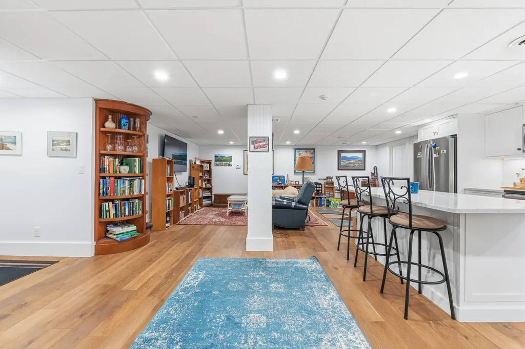 439 York Street York ME 03909