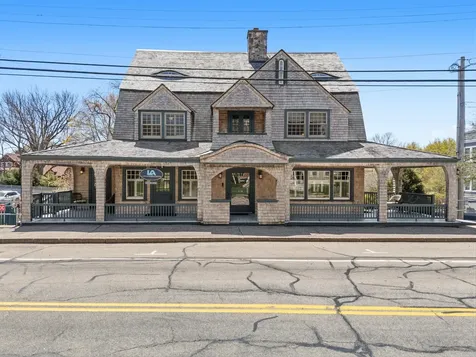 439 York Street York ME 03909