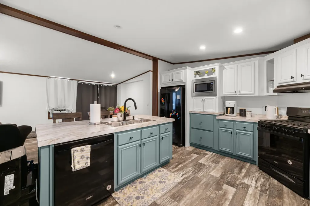 216 Windsor Neck Road Windsor ME 04363