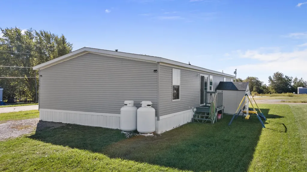 216 Windsor Neck Road Windsor ME 04363