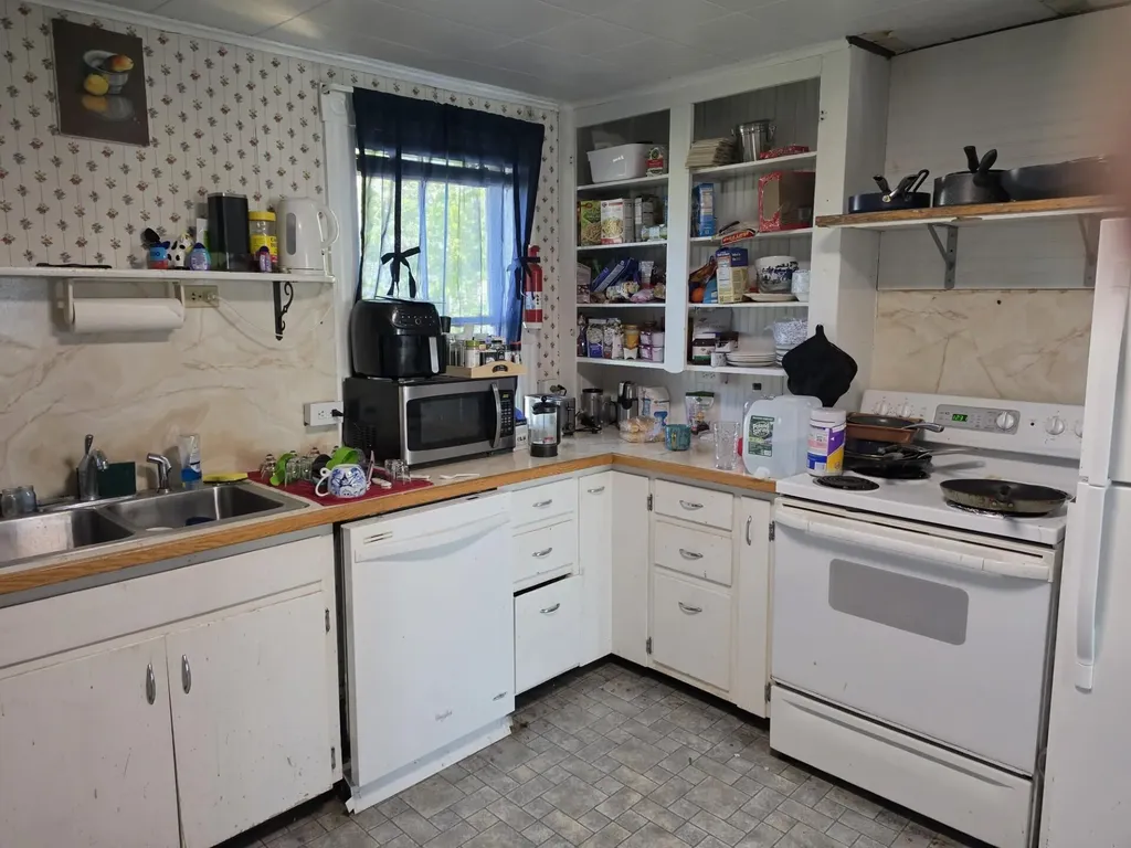 23 Elmwood Avenue Caribou ME 04736