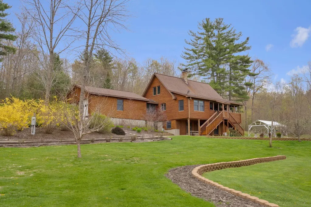 276 Middle Road Dresden ME 04342
