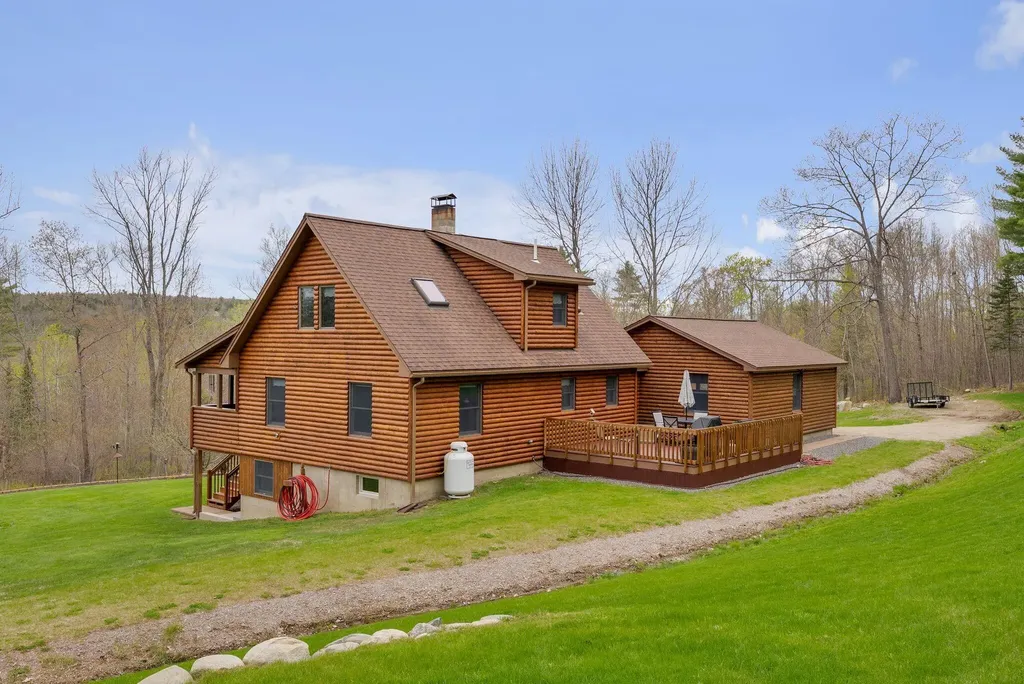 276 Middle Road Dresden ME 04342