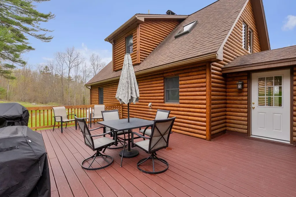 276 Middle Road Dresden ME 04342