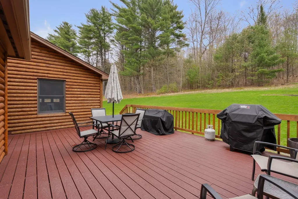 276 Middle Road Dresden ME 04342