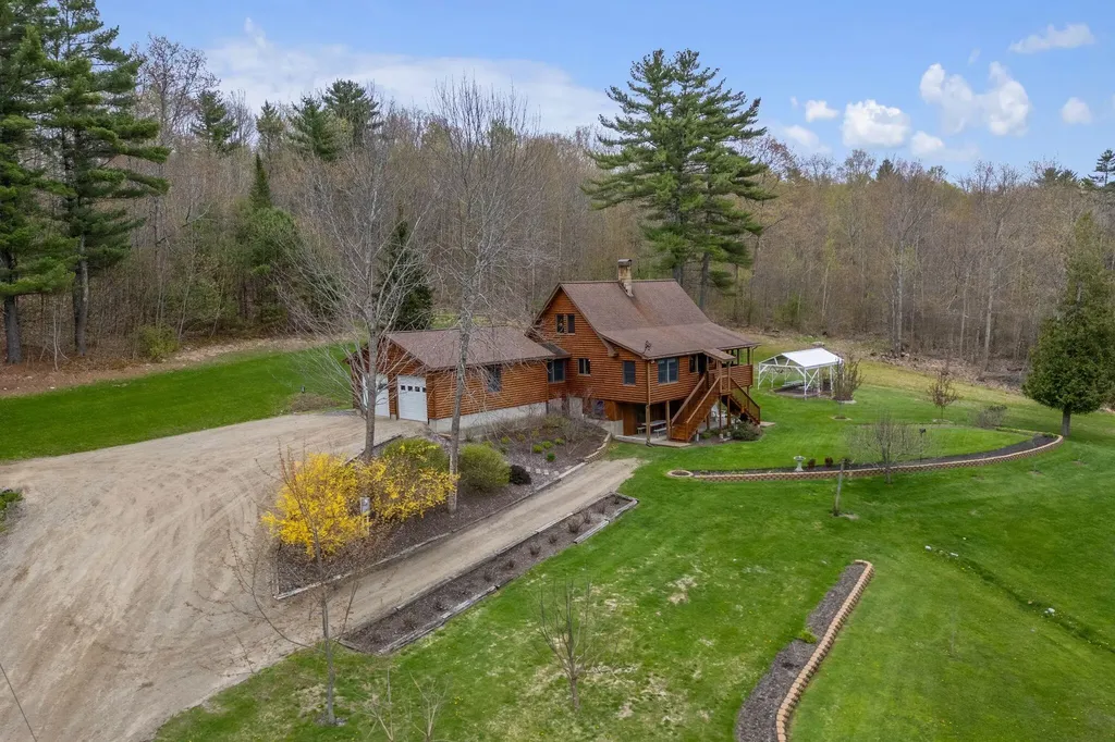 276 Middle Road Dresden ME 04342