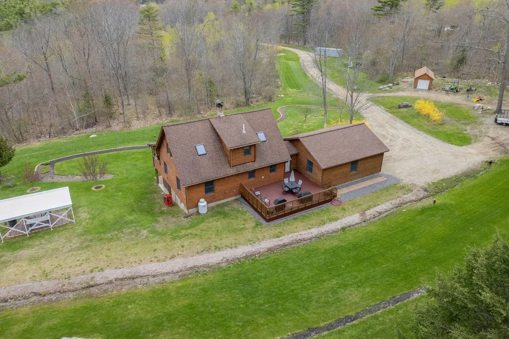 276 Middle Road Dresden ME 04342