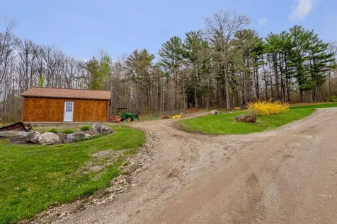 276 Middle Road Dresden ME 04342